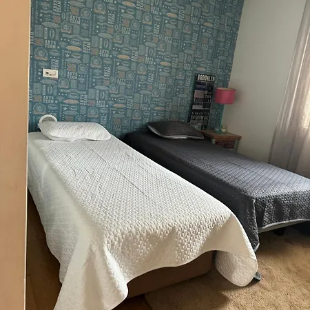 Homestay Double With Pool Caxias